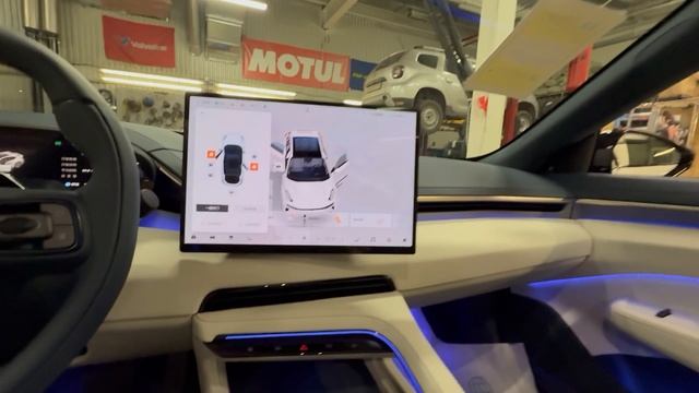 Zeekr 001 Rest 2025 начало работы