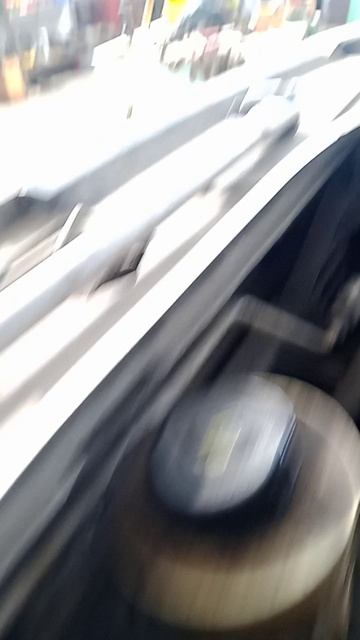 как подвязать радиатор при снятии подрамника на renault duster