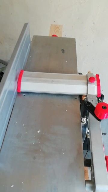 Тест станка ЗУБР РФ-204-1500