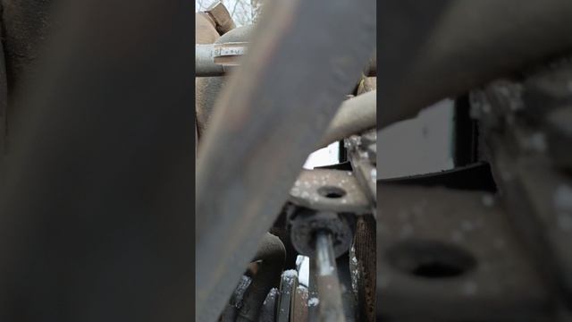 мтз 82.1, работали вандалы.