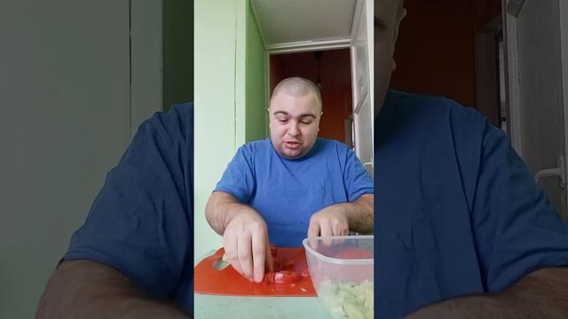 1080p_САЛАТ_ИЗ_ПОМИДОР_И_ОГУРЦОВ_СВОИМИ_РУКАМИ_БЫСТРО_И_ВКУСНО