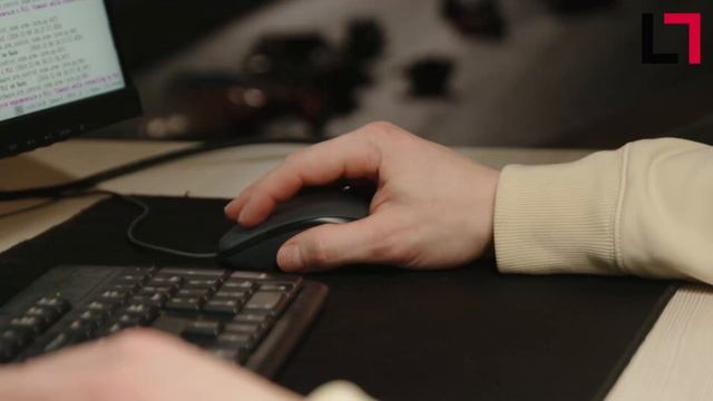 LLabs робот промо