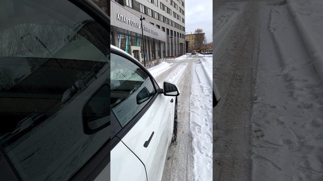 Tesla Y 2020