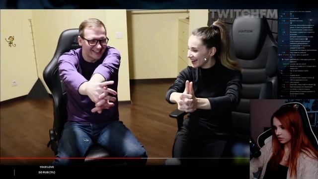 СМОРОДИНОВА СМОТРИТ: Топ Моменты с Twitch | Обзор на Охранника | День Рождения Жожо | Показала Фоку