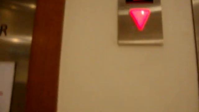 Fast KONE Minispace Traction elevators/lifts at SOKOS Hotel Viru in Tallinna, Estonia (2)