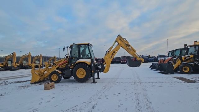 Экскаватор-погрузчик LGCE B877F (дополнительная 3X гидролиния, БСМ, RideControl)