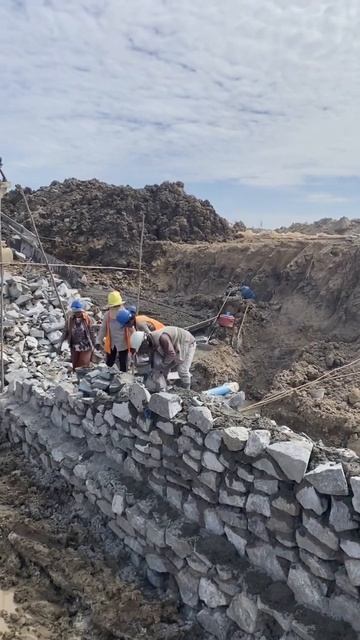 Rubble-grouted for retaining wall #Riprap #retainingwall #openditch #drainagesystem 🚧👷🏽♂️👷🏽♂️