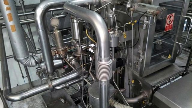 2004 Tetra Pak 250 Base Aseptic Filling Machine Lot 203