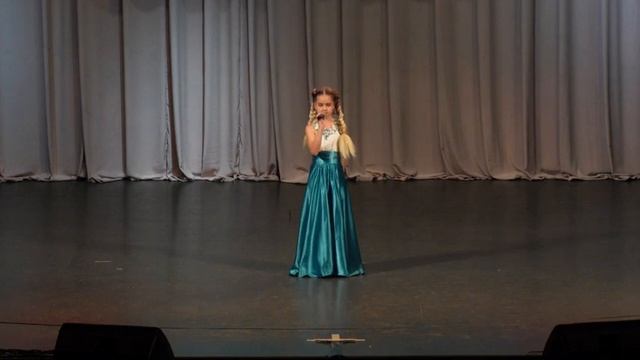 "КРЫЛЬЯ ЗА СПИНОЙ"  Соловьёва Ярослава