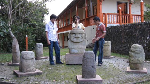 cama y mesa, filin trio video