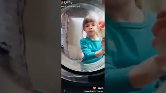Райская училка смотрит видео