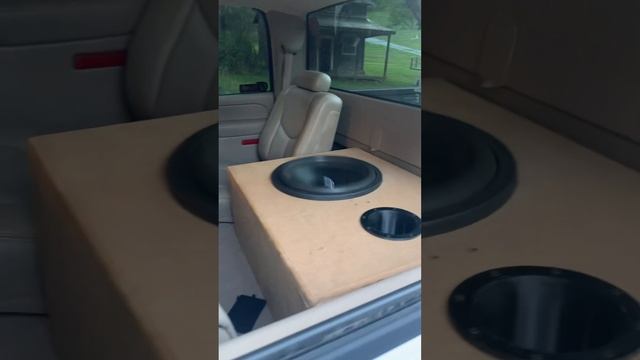 Skar DDX 15 on Soundqubed U1-3000