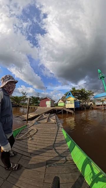 Ferry Boat (Insta360 X4)