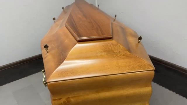 Гроб АМ-32 глянец светлый