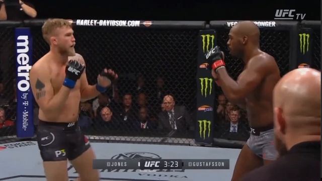 Почему Дана Уайт не вышел вручить пояс Нганну? Джон Джонс // Адесанья // Tiger Muay Thai