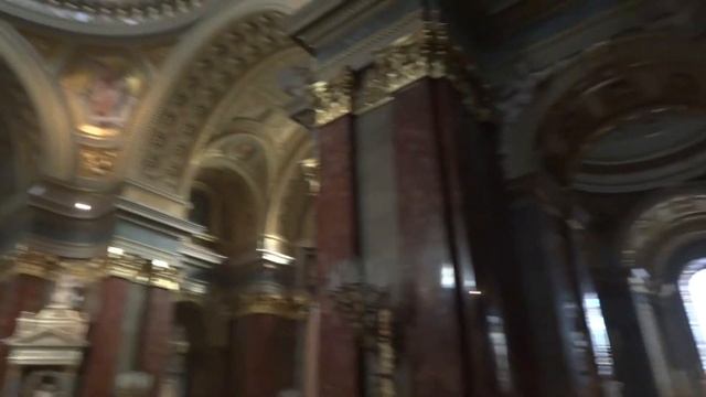 Thundering loud organ music in beautiful István Stephan Cathedral Budapest