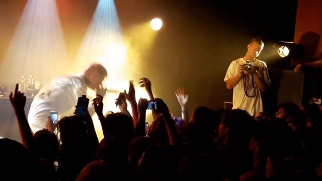 Lil Peep - Moving On (Live @ La Maroquinerie, Paris 9/27/17)
