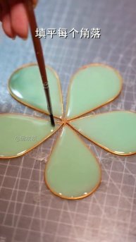 Люстра из пластиковых бутылок