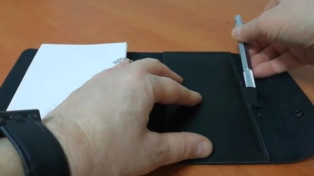 Кожаный блокнот А6 на кольцах.