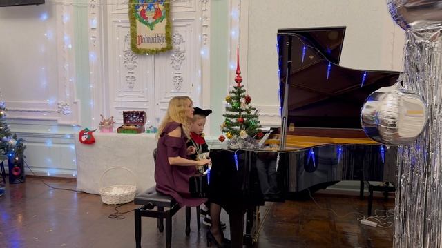 Танец пастушков, П.И.Чайковский, исполняет Максим Федоров (8 лет) и Екатерина Федорова