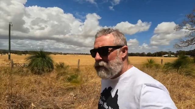 Aussie Rider the great Australian emu war. episode 8. #motovlog #harleydavidson