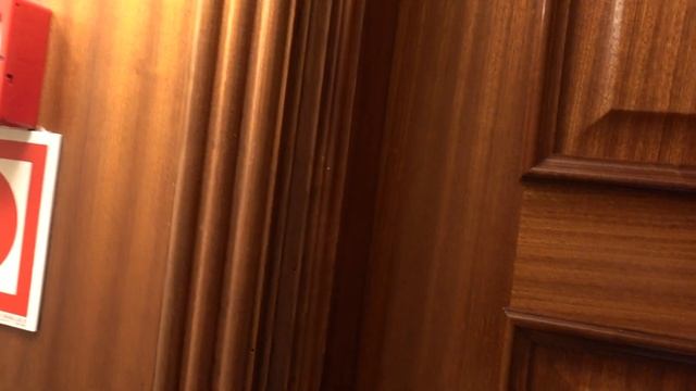 Aruna & Hari Sharma in Elevator of Elba Estepona Gran Hotel, Oct 05, 2018