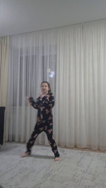 3 часть танца 💃🏻 извините но сегодня без шляпы
