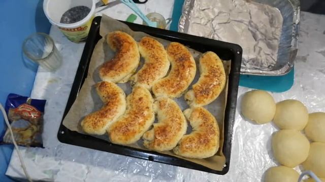 1080p_22_Готовые_кренделя_с_маком