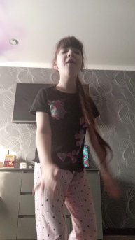 приседаю за каждого зрителя