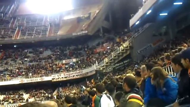 (Ola) Valencia-Cadiz (copa del rey 2011)