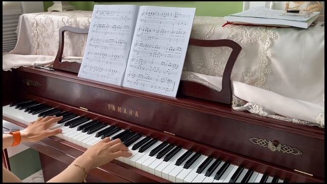 Dancing Queen - Mama Mia from Level 4 Big Time Piano