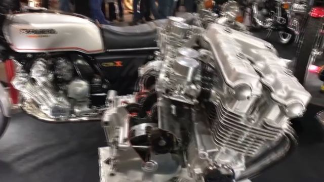 6 цилиндровая СИМФОНИЯ - Honda CBX 1000