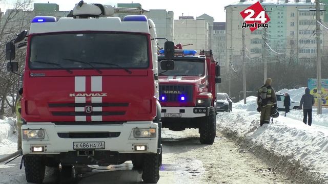 На димитровградском СТО сгорели две легковушки