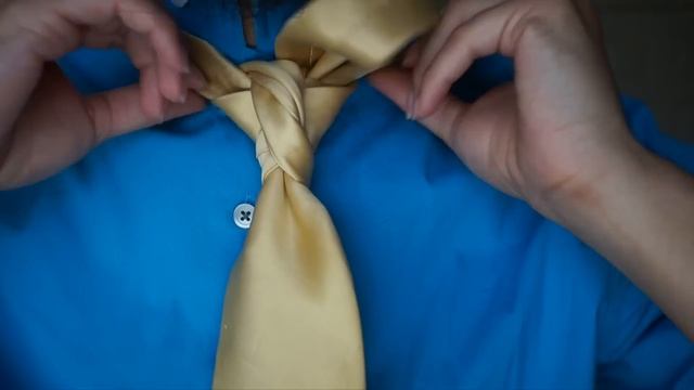 The Shuttle Knot | How to tie a tie