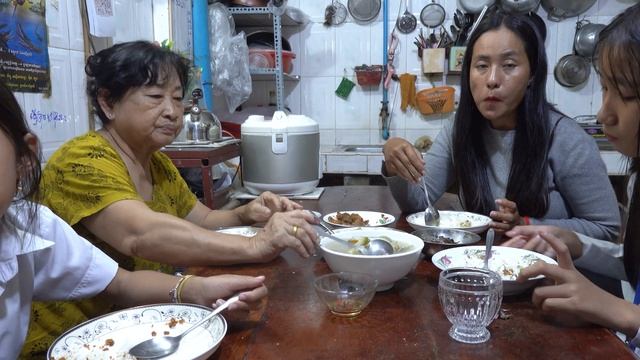 Lunch Ideas - Fried Chopped Pork With Mushroom, Corn, & Sponge Gourd, Sour Fish Soup, & Fried Pork