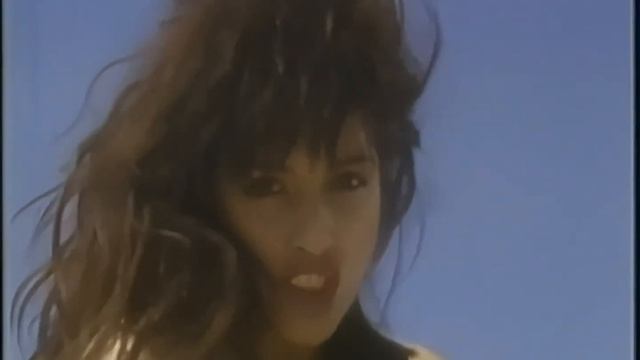 Selena – So Far Away (1988)