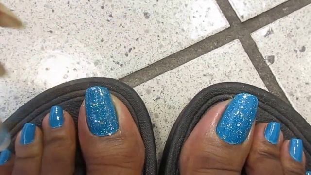 Brisk Blue Toenails