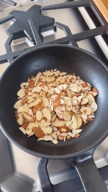 ITALIAN ALMOND PEAR CAKE #food #foodie #recipe #foodblogger #baking #dessert #cooking #cookingvideo