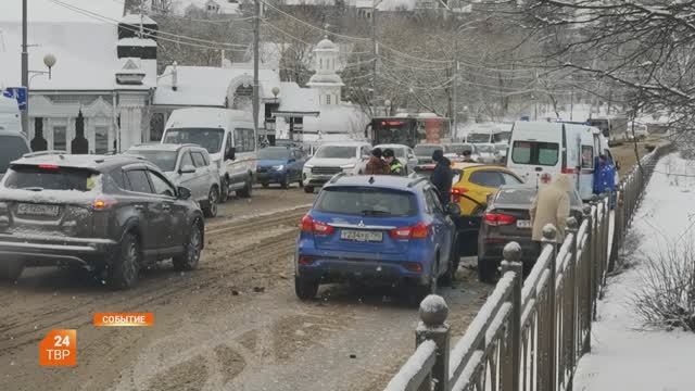 Массовое ДТП на проспекте