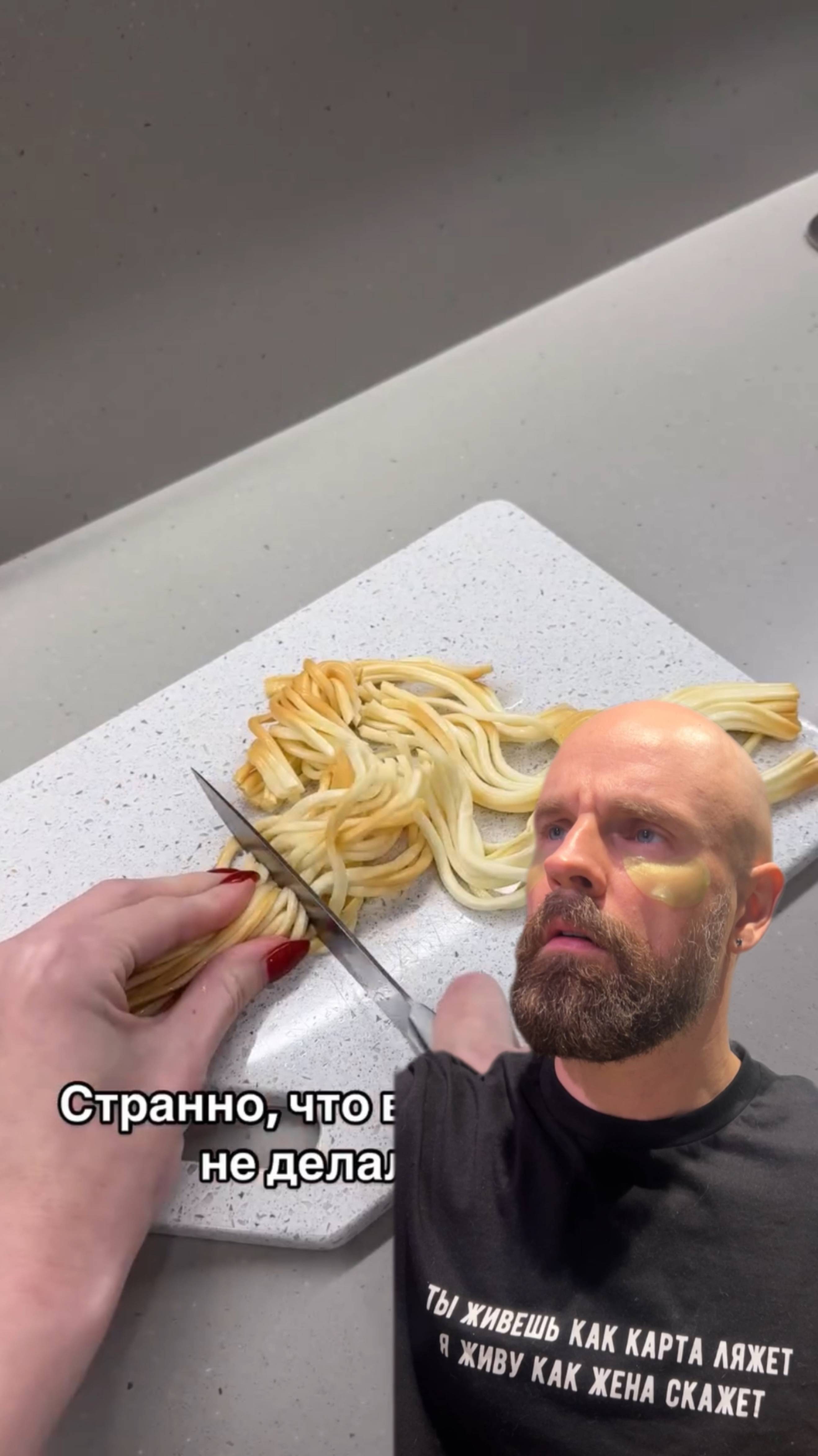 Если сыр косичку поставить в микроволновку на 2 мин😱 то получится топ 🔝 закуска к 🍺