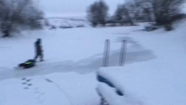 За ротанами
