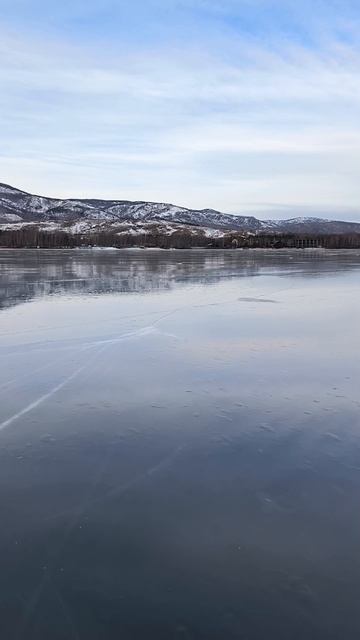 Активный отдых в горнолыжных брюках Volkl