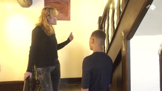 WORDT LEV NAAR HUIS GESTUURD!? 🏠😢  #3 | De Eindmusical S1 | NPO Zapp