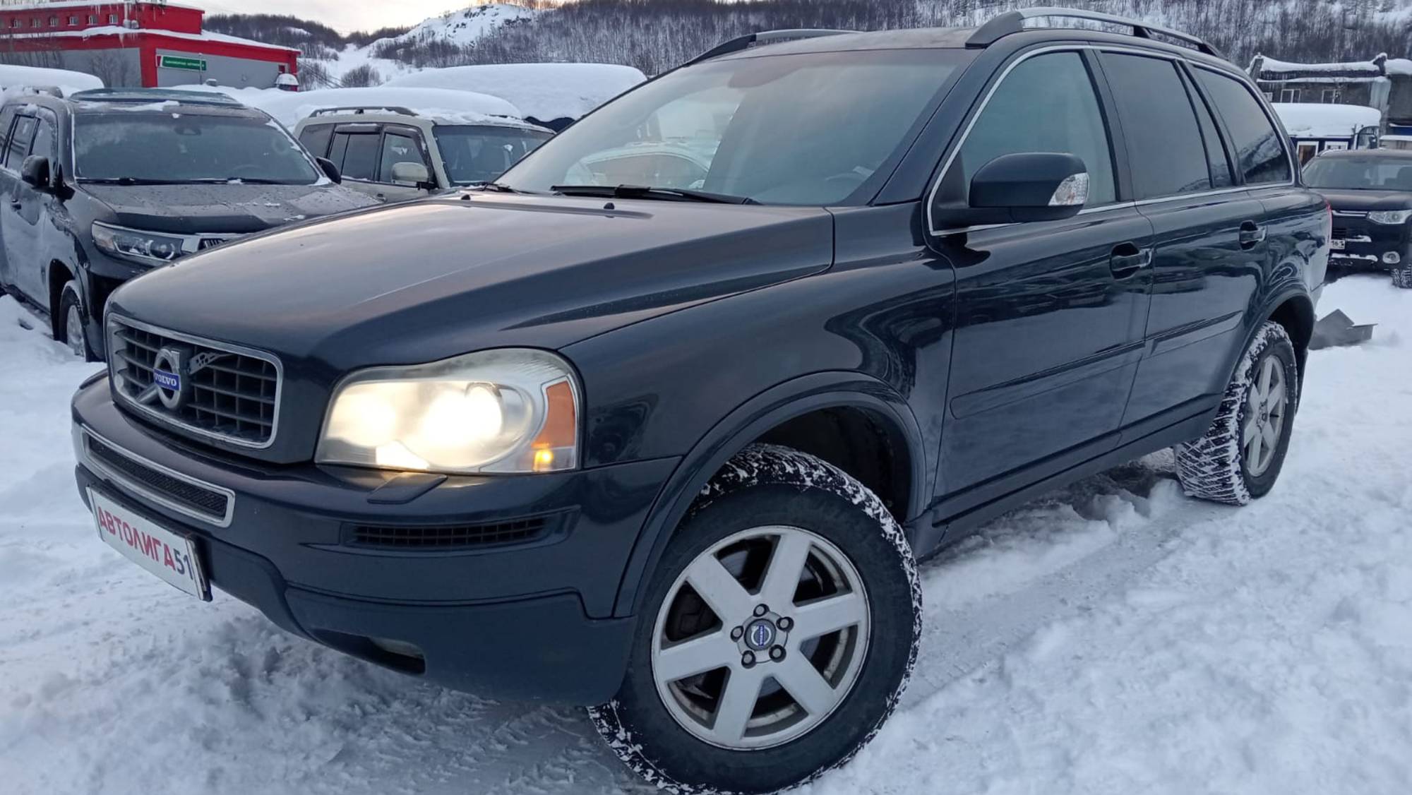 Volvo XC90  2.5 T5 4WD AT (210 л.с.) 5 мест, 2011 год