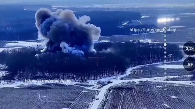 Удар ФАБ-3000 с УМПК по урочищу Потапенково недалеко от подконтрольного ВСУ села Куриловка на за...