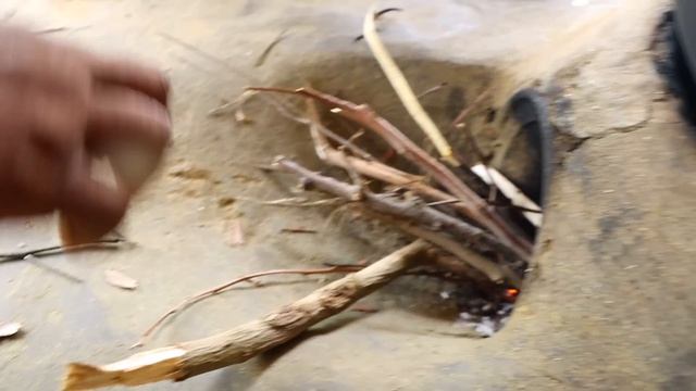 fish curry recipe with bottle gourd cooking&eating by santali tribe women||fish cuury recipe
