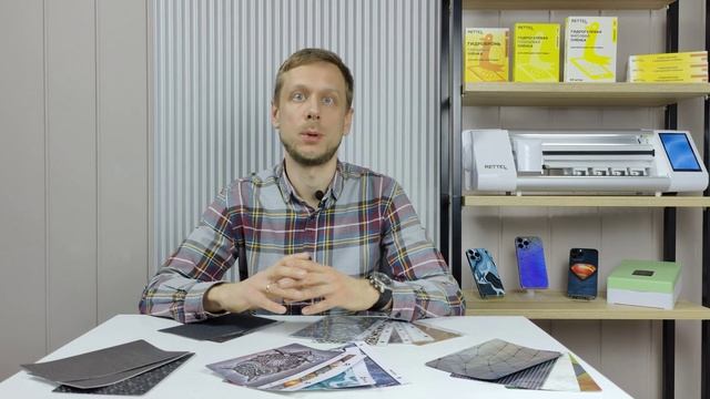 Как правильно клеить пленку на корпус смартфона