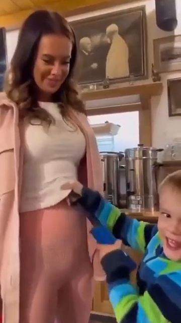 1000061187.mp4