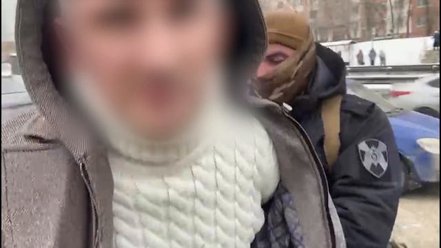 В Саратове при силовой поддержке СОБР "Волкодав" задержан подозреваемый в серии краж