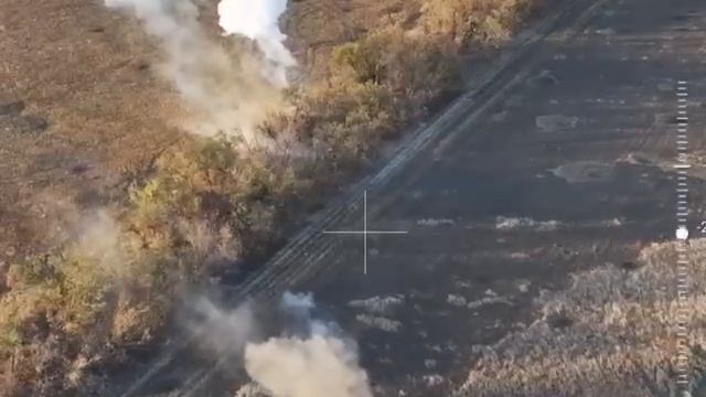 🔥Применение российскими бойцами реактивной системы залпового огня, установленной на наземный дрон